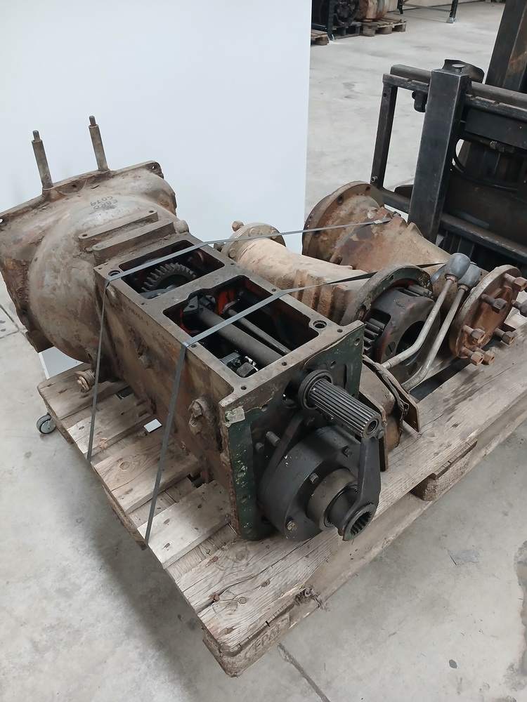 Caja de cambios tractor Ebro 6079